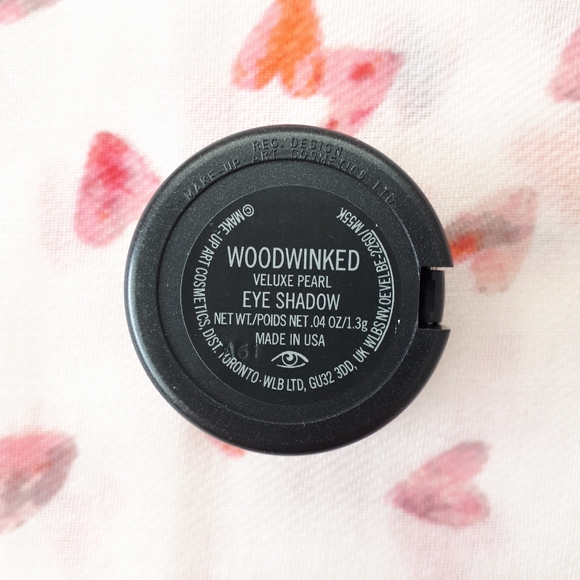 ⭐️HOST PICK⭐ MAC Cosmetics: Eye Shadow in Woodwinked - Picture 11 of 15